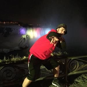 Meet your Posher, Jeremiah